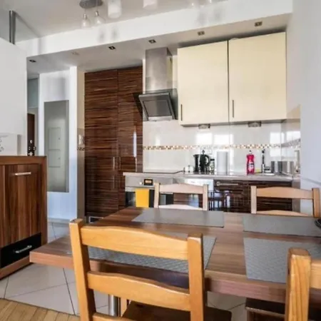 Close-urban Chic - One Bedroom - Luxury Stays- Platinum Towers&606 Varsovie