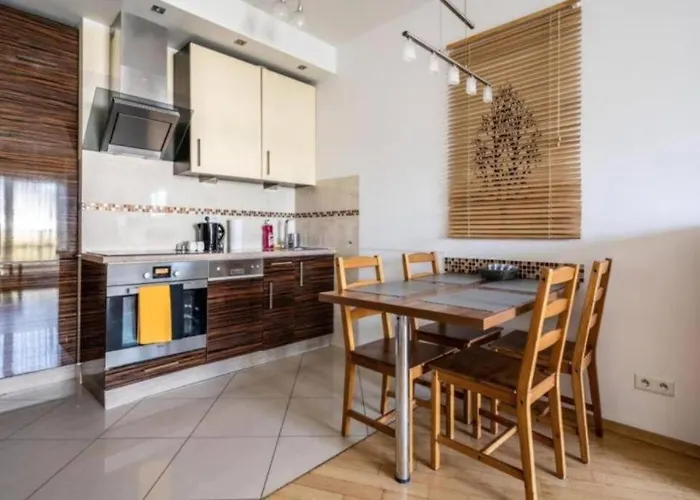 Close-urban Chic - One Bedroom - Luxury Stays- Platinum Towers&606 Warszawa