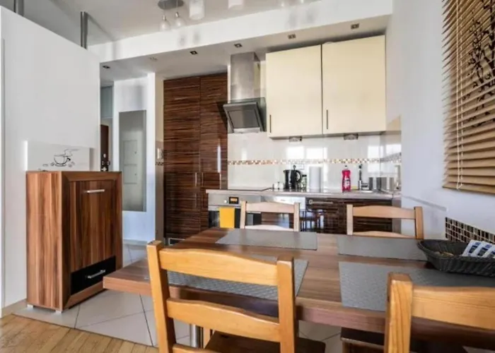 Close-urban Chic - One Bedroom - Luxury Stays- Platinum Towers&606 Warszawa